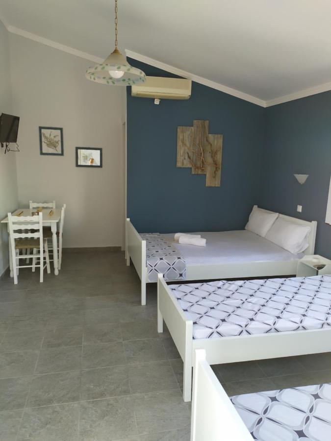 Nymphes Apartments 塞里安迪卡 外观 照片